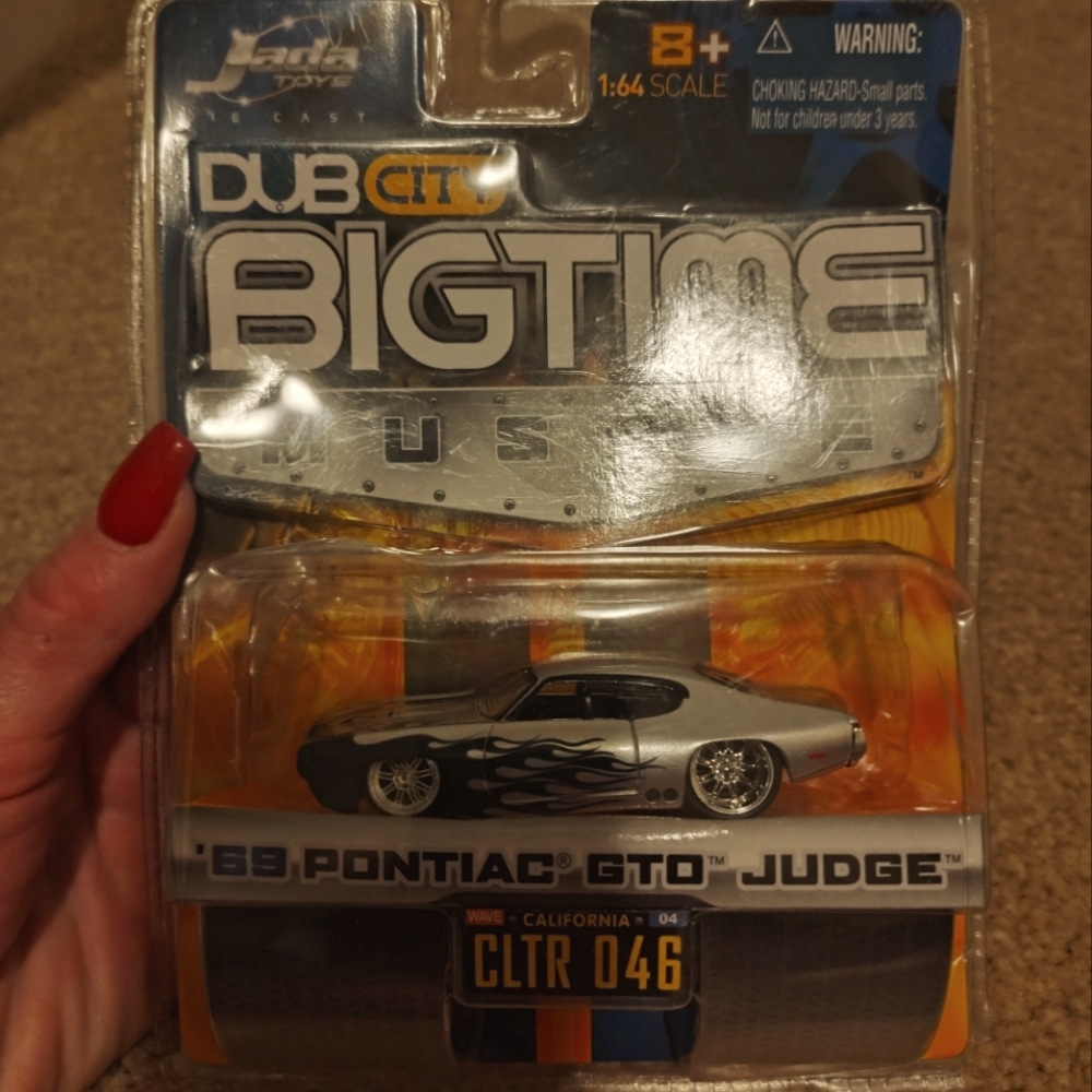 Jada Toys '69 Pontiac GTO Judge Diecast Model - Black